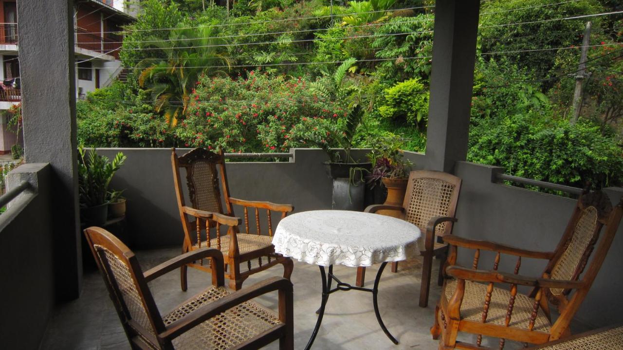 Bethel Rest Homestay Kandy Bagian luar foto